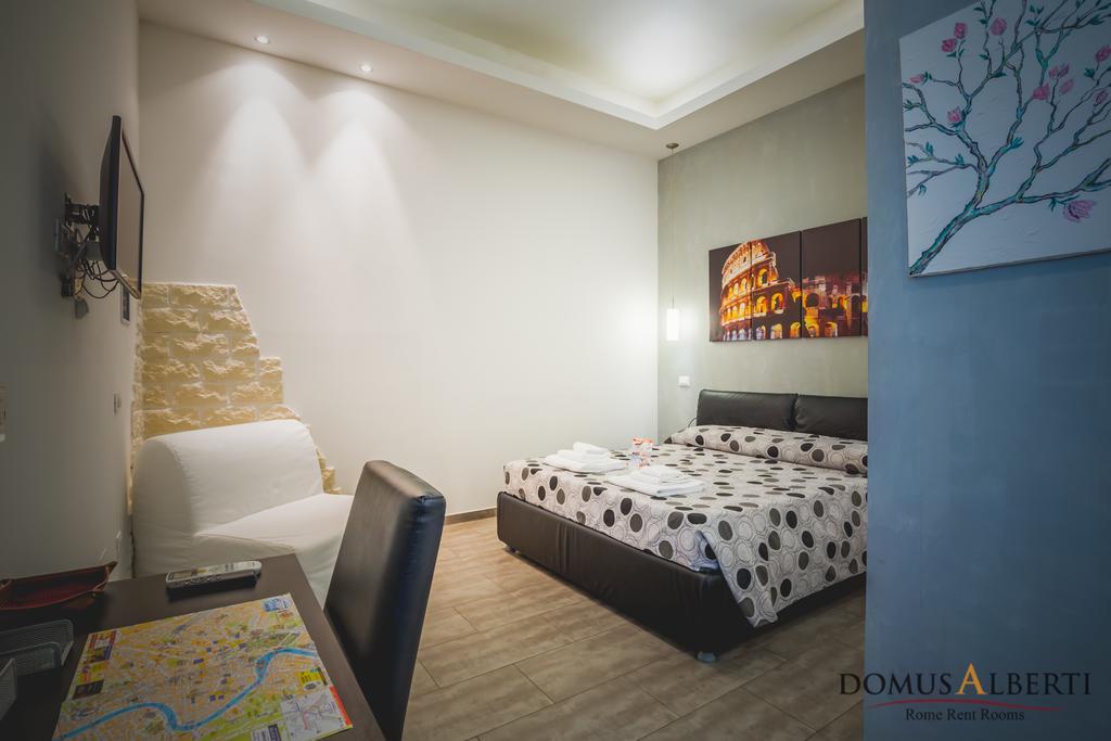 Domus Alberti Bed & Breakfast ローマ エクステリア 写真