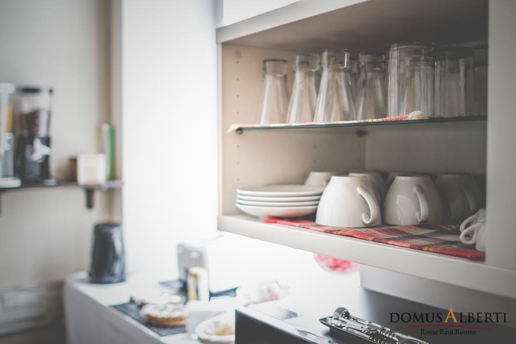 Domus Alberti Bed & Breakfast ローマ エクステリア 写真