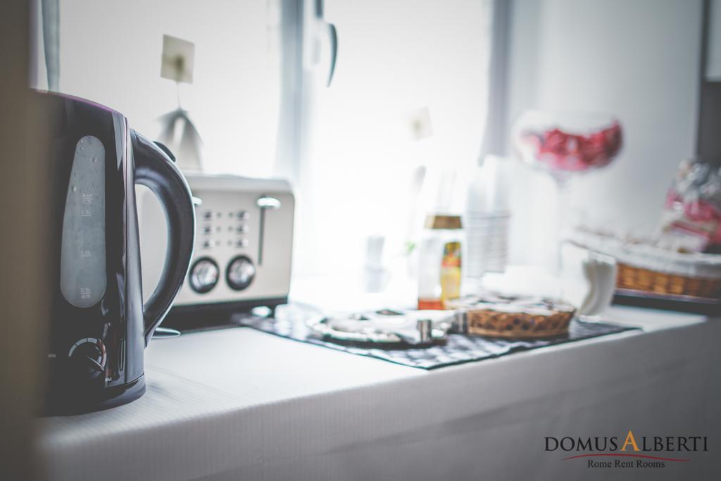 Domus Alberti Bed & Breakfast ローマ エクステリア 写真