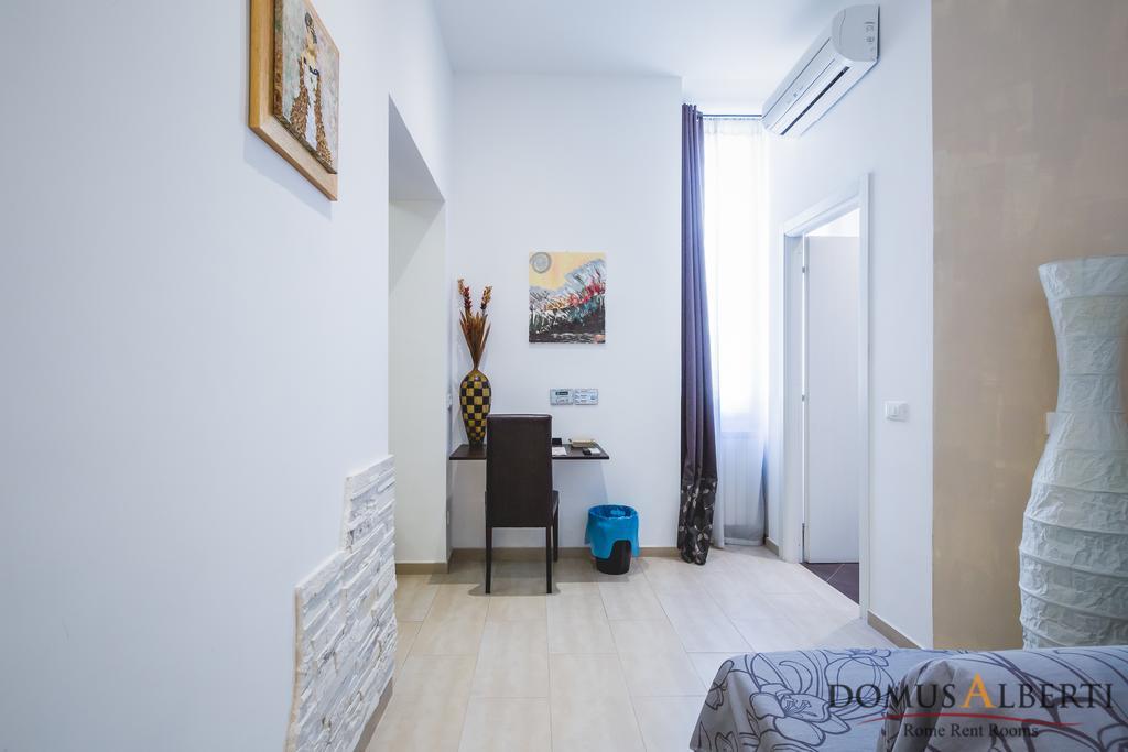 Domus Alberti Bed & Breakfast ローマ エクステリア 写真