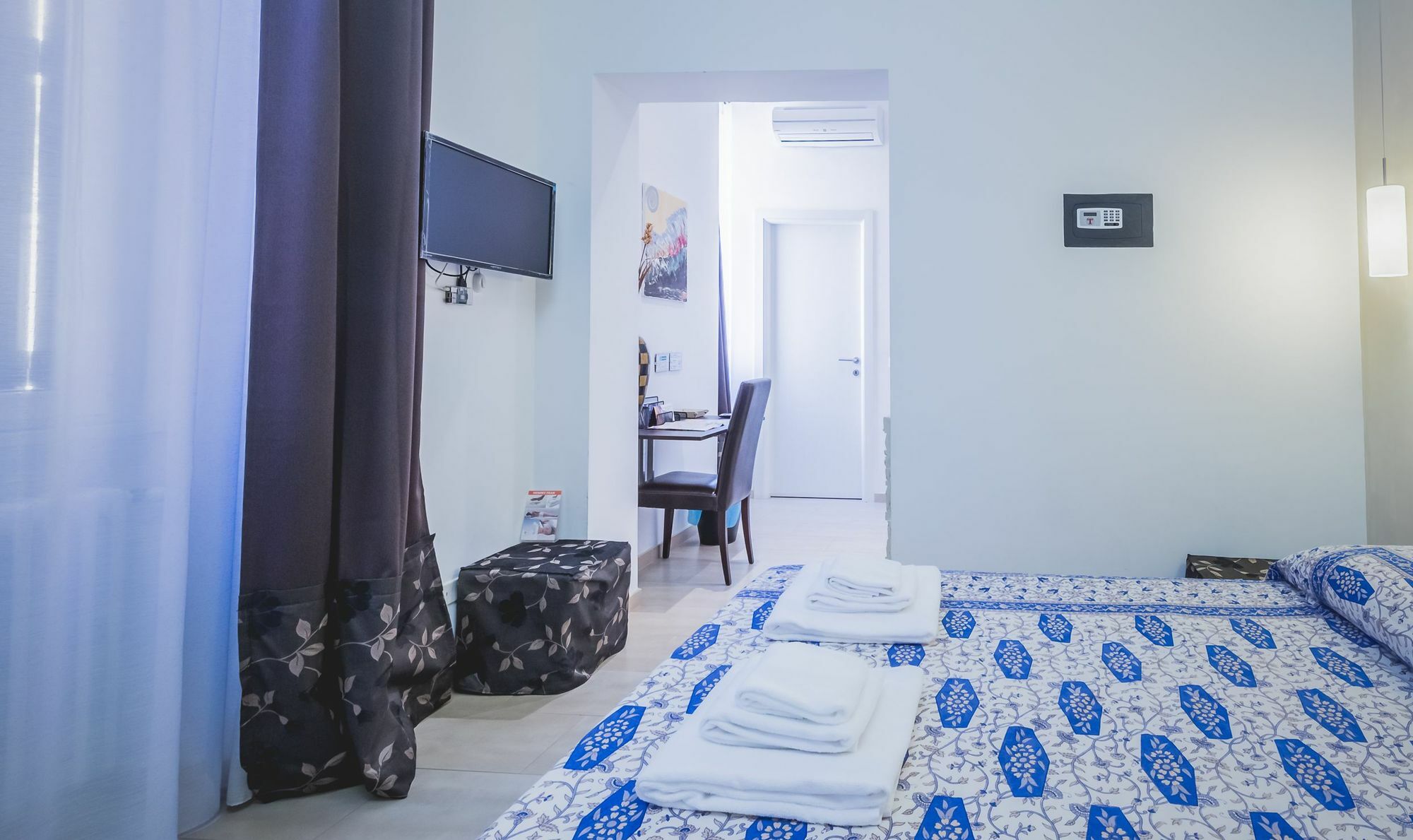 Domus Alberti Bed & Breakfast ローマ エクステリア 写真
